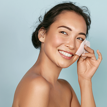 Say Goodbye to Oily Skin with These 5 Simple Beauty Hacks